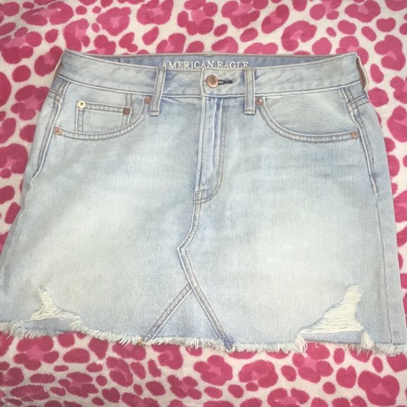 American Eagle Outfitters Dresses & Skirts - AMERICAN EAGLE DENIM SKIRT LIGHT WASH